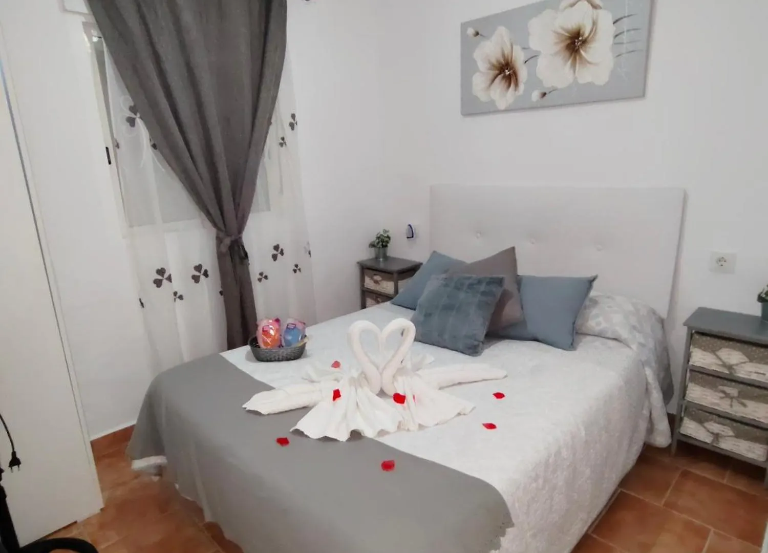 Las Tres Rosas Vejer de la Frontera 0*,  Spain